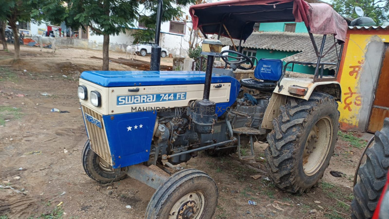 2016 Swaraj 744 FE-4