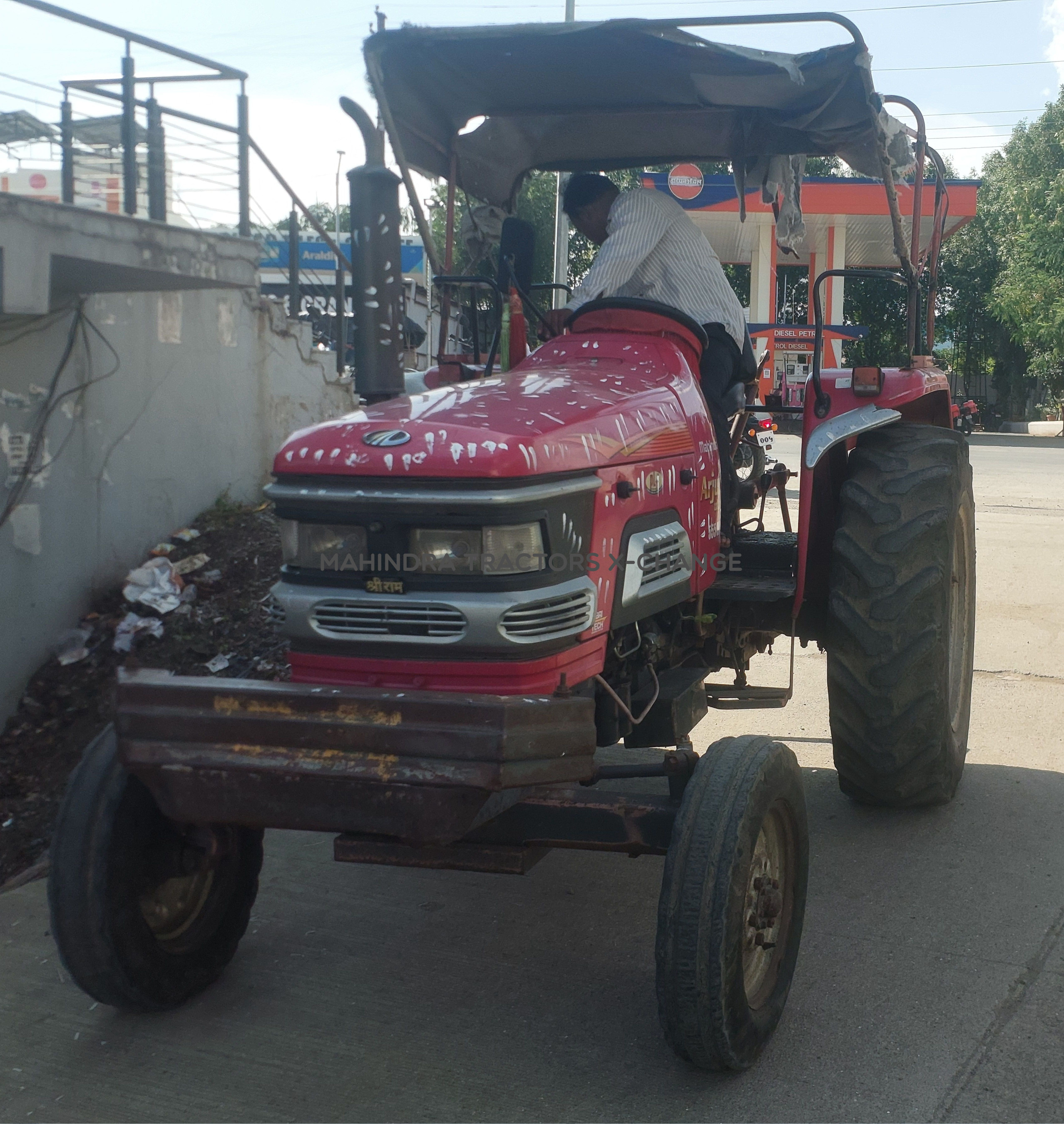 2016 Mahindra 555 ARJUN-2