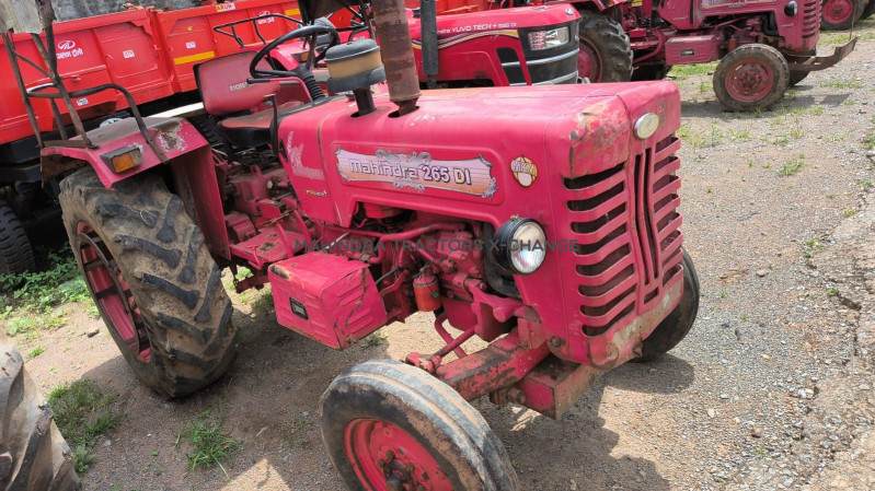 2010 Mahindra 275 DI NBP-4