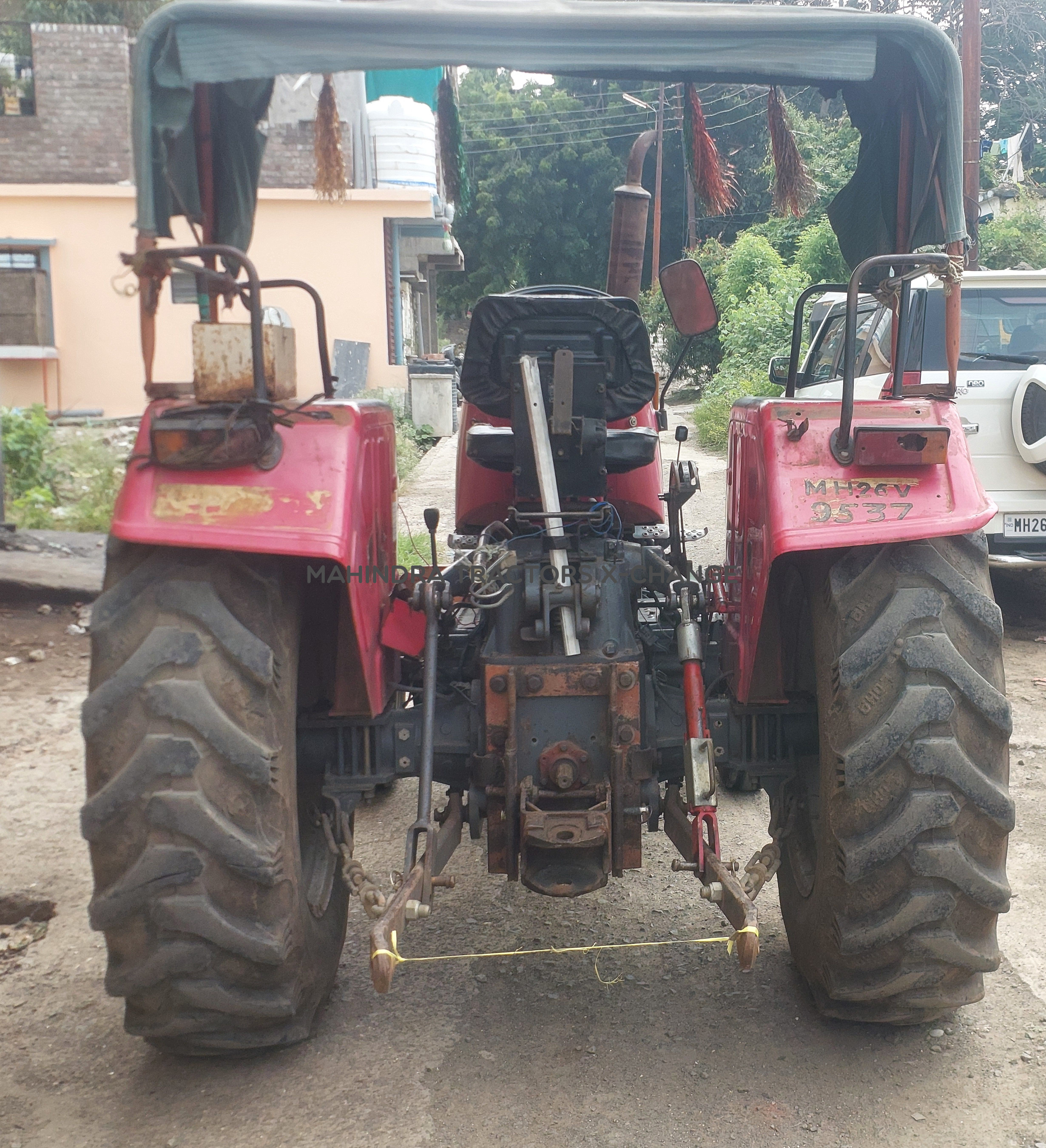 2013 Mahindra 595 SAR-2