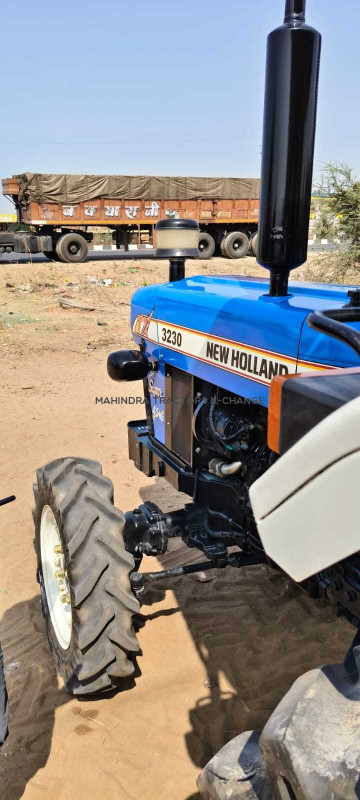 2024 New holland FNH 3230-4