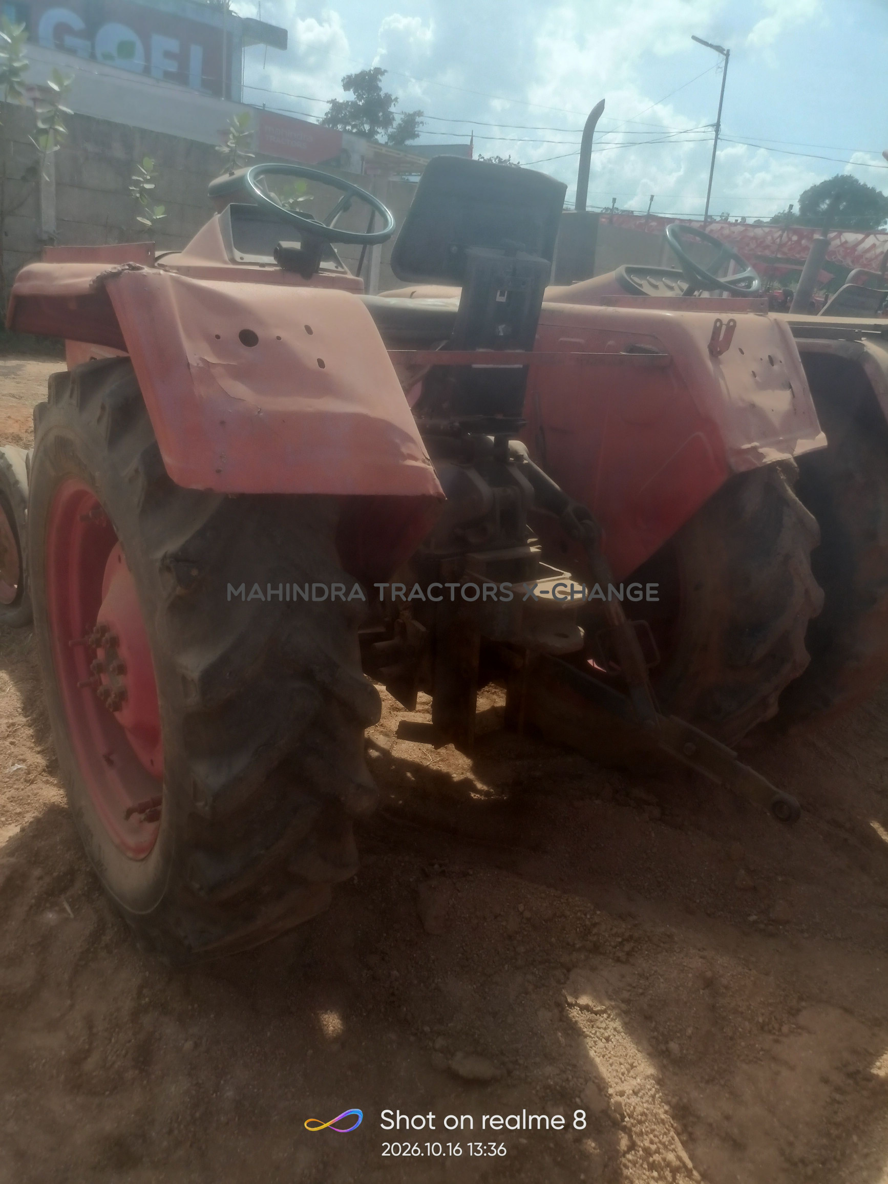 2013 Mahindra 275 DI-3