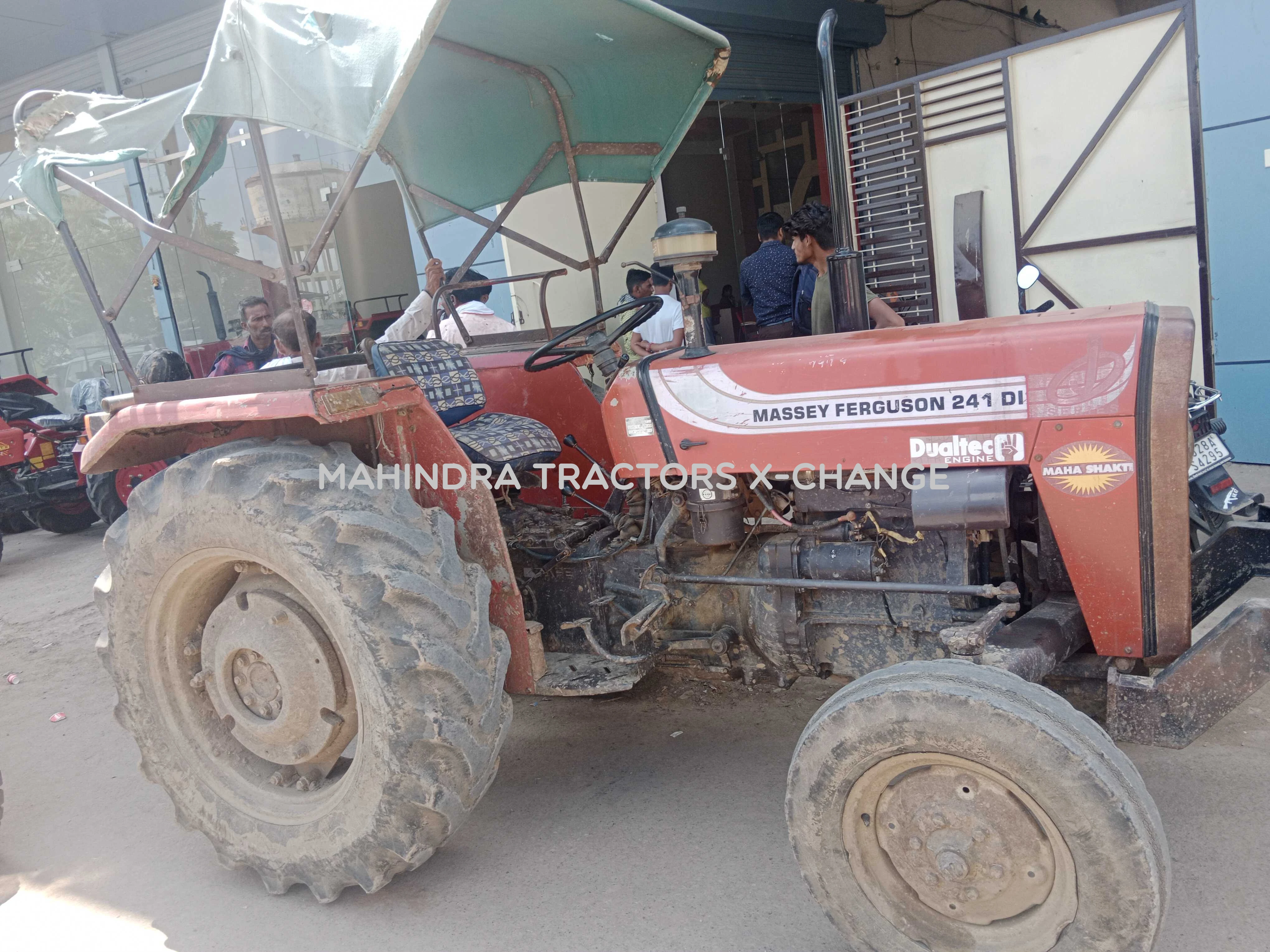 2009 Massey ferguson 241-4