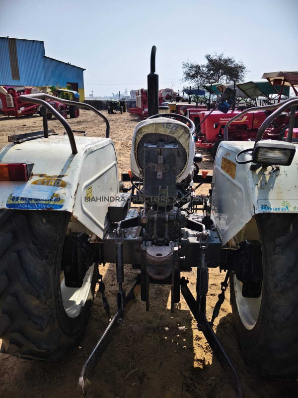 2011 New holland FNH 3230-4