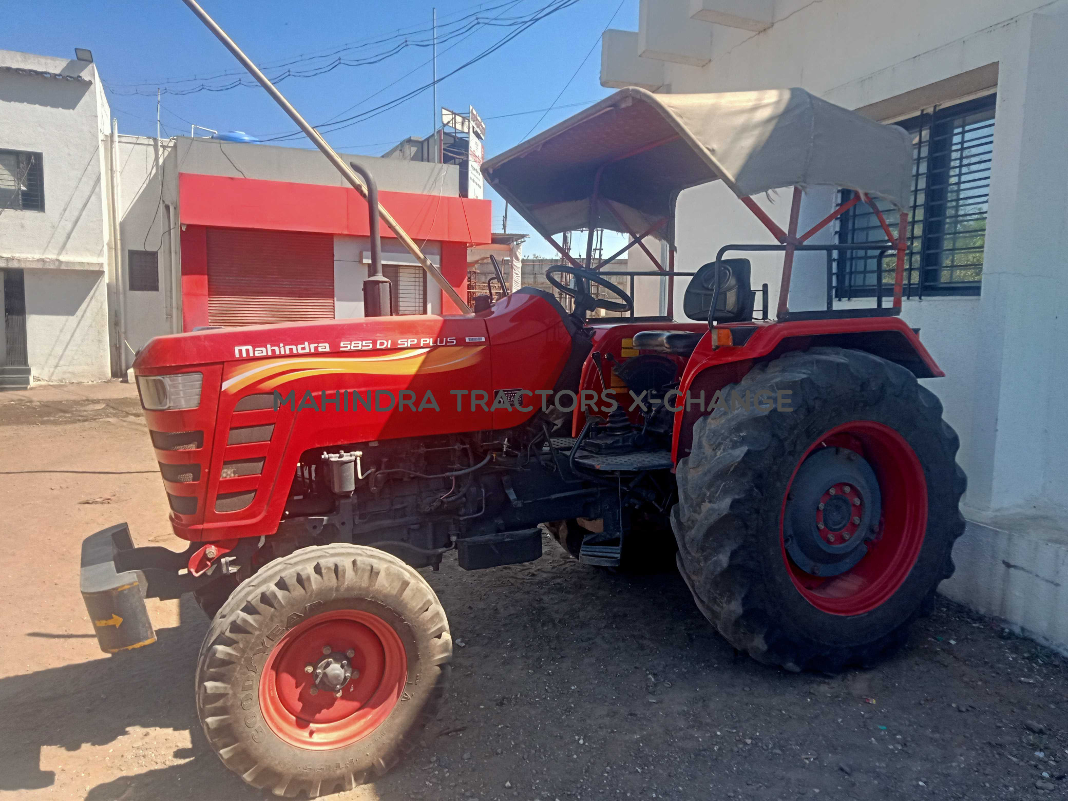 2022 Mahindra 585 DI XP Plus-2