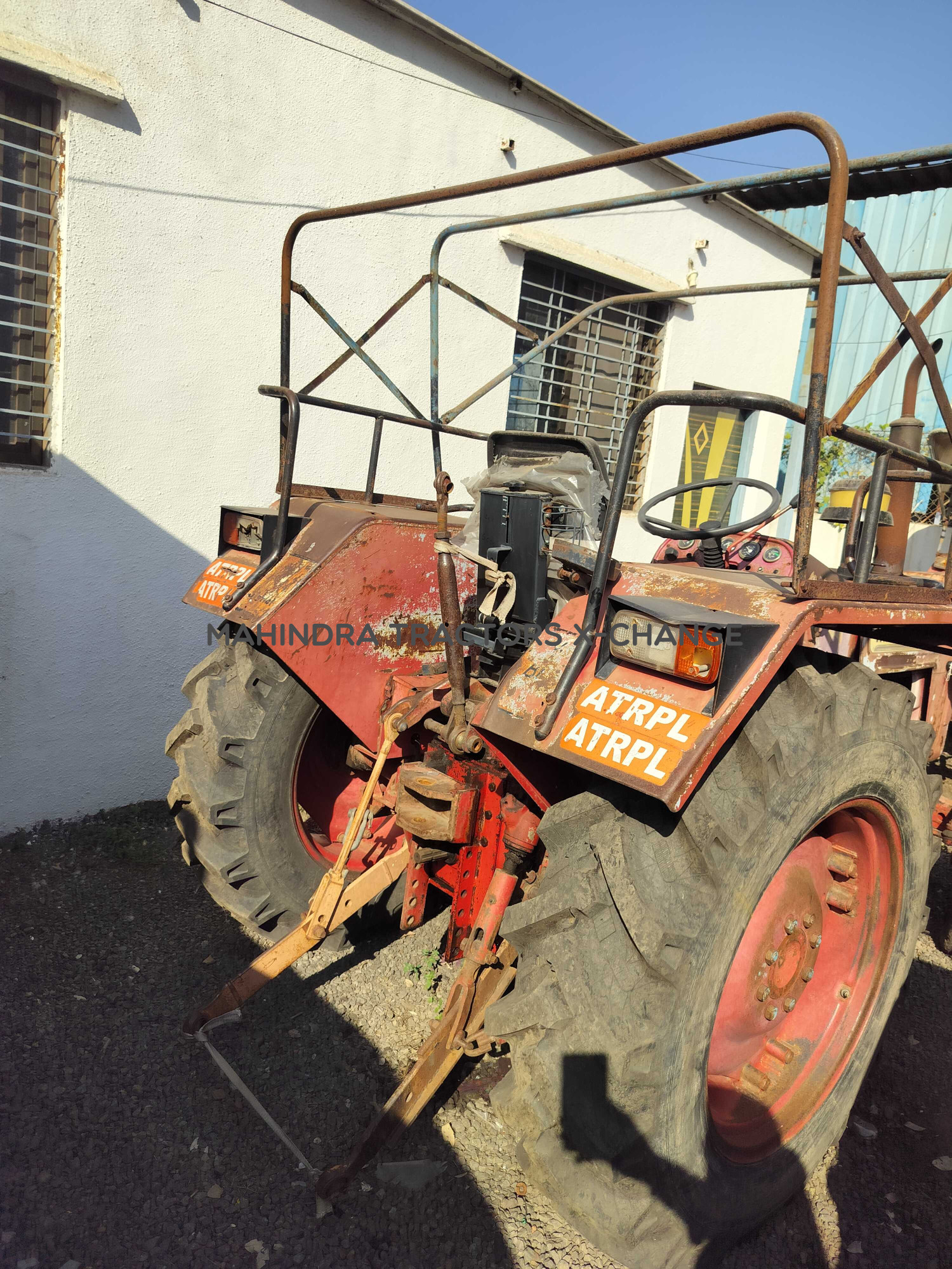 2001 Mahindra 575 DI BP-4