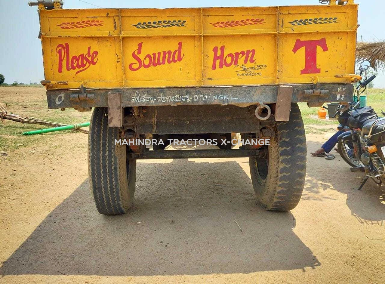 2019 Mahindra 575 DI-8