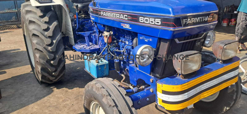 2011 Farmtrac 6055 Classic-3