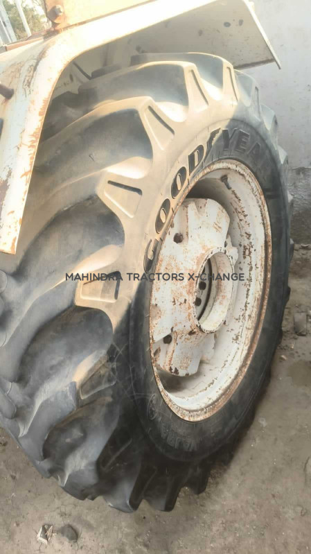 2004 New holland FNH 3230-4