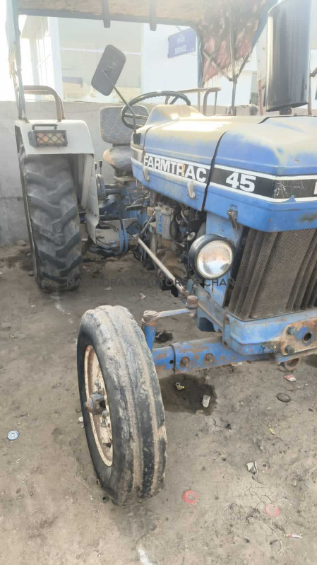 2001 Escorts FT 45-4