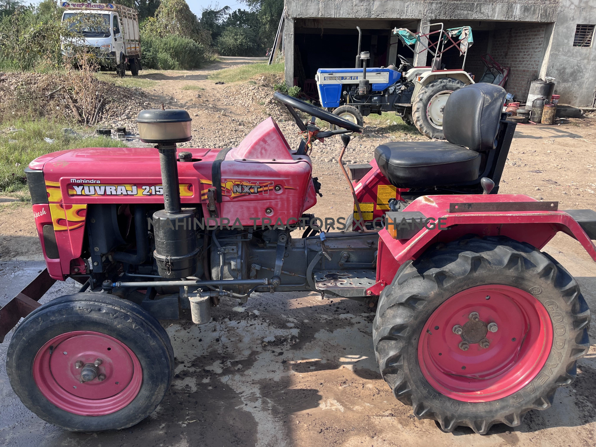 2015 Mahindra Yuvraj 215 DI-4