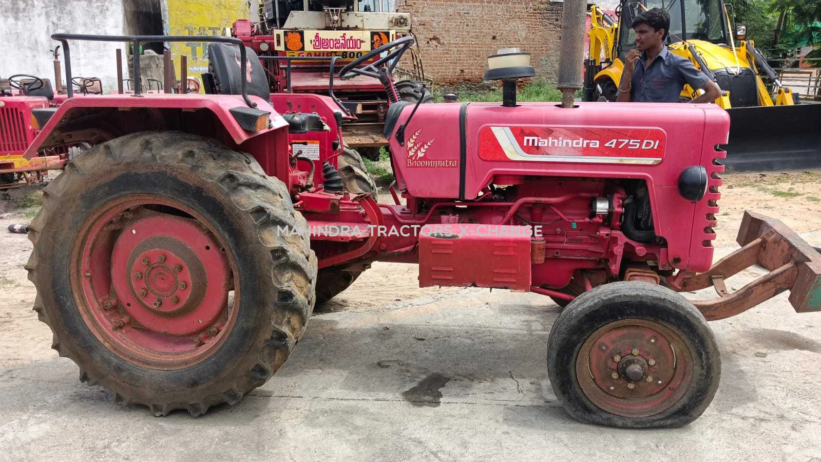 2016 Mahindra 475 DI-2