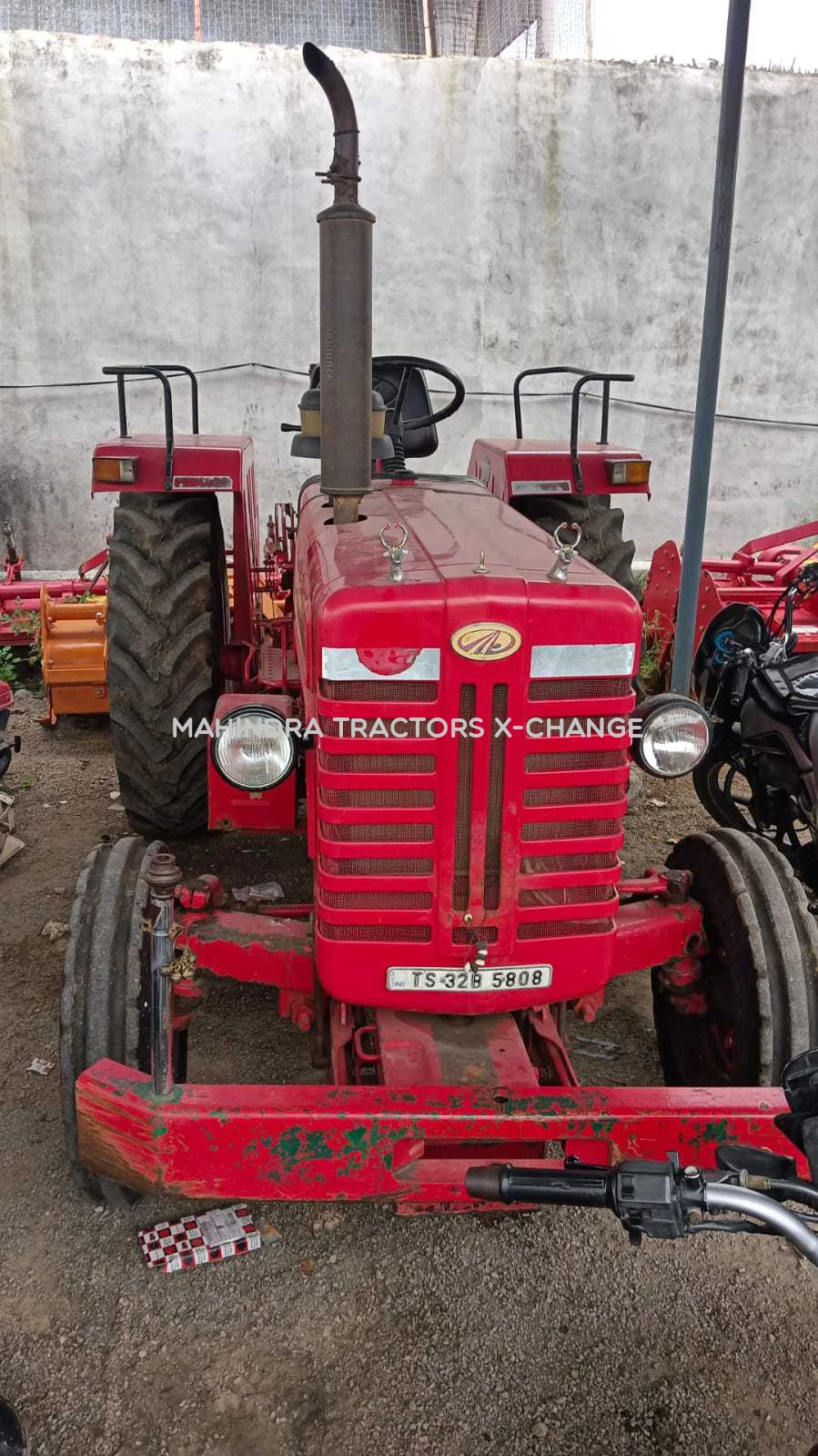 2018 Mahindra 475 DI-1