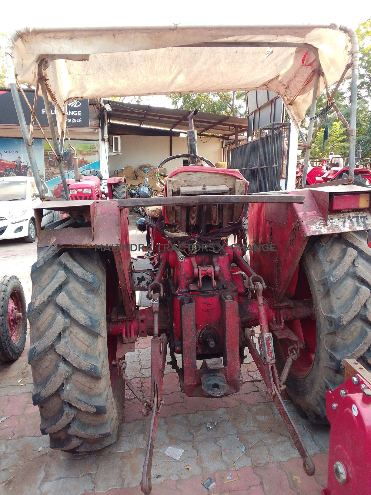 1995 Mahindra 475 DI-3