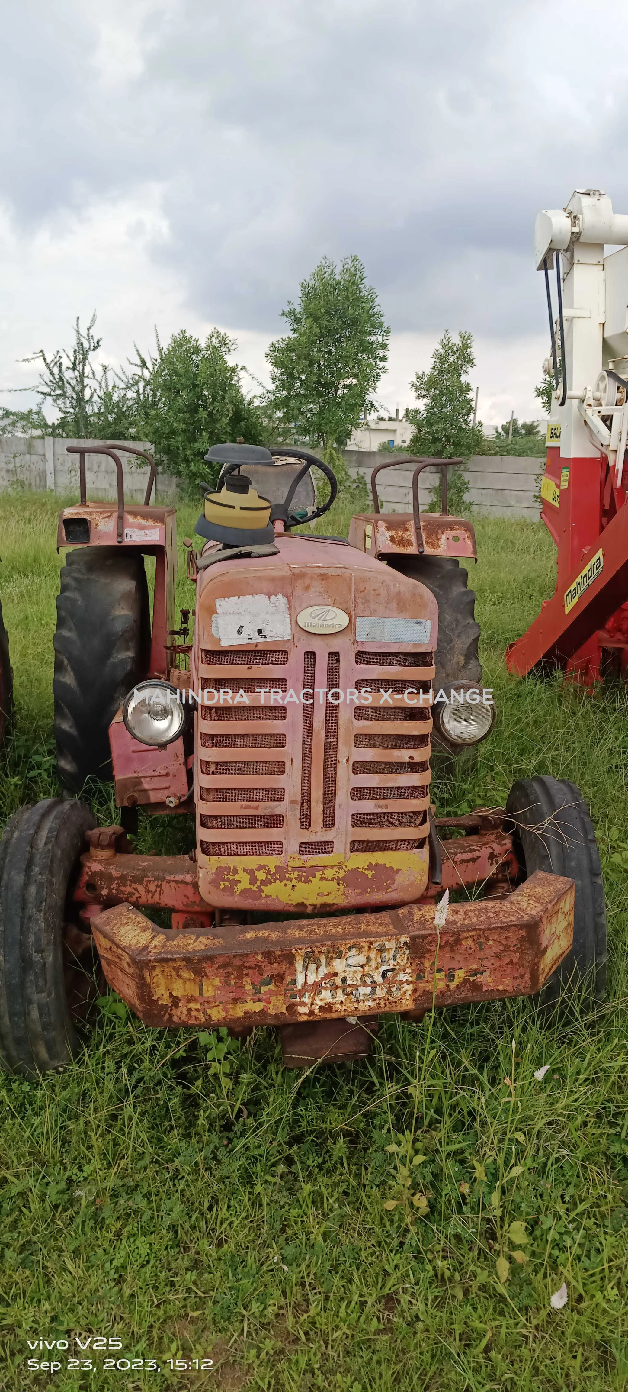 2010 Mahindra 475 DI-1