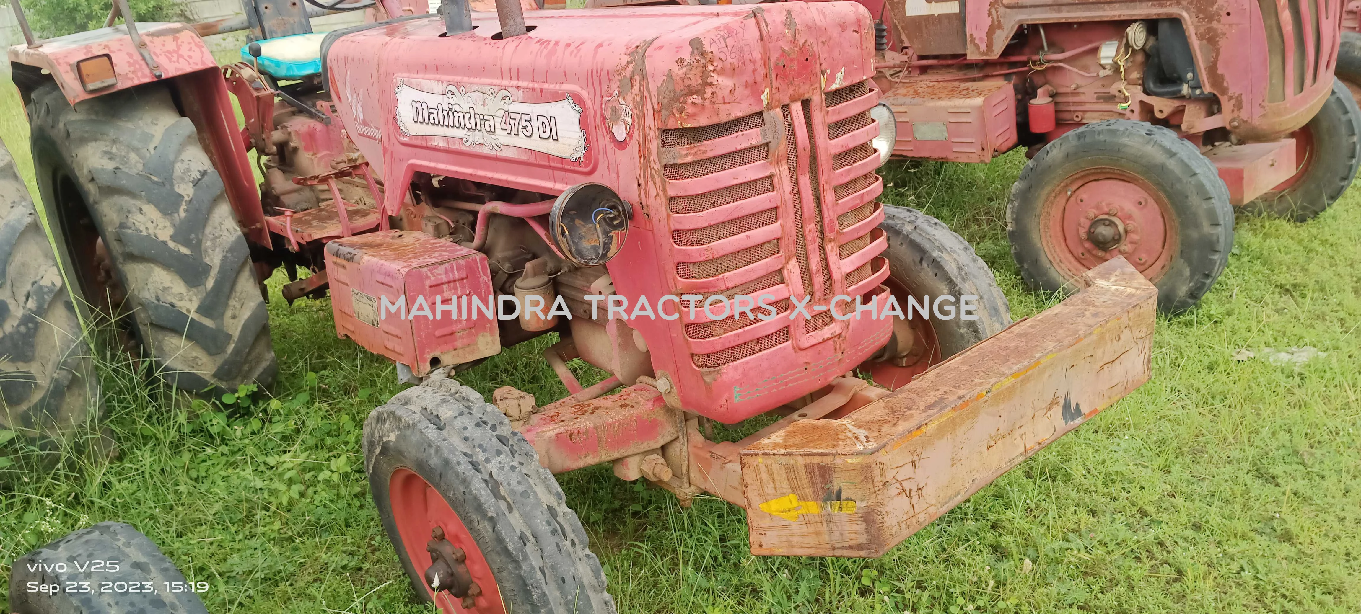 2011 Mahindra 475 DI-3