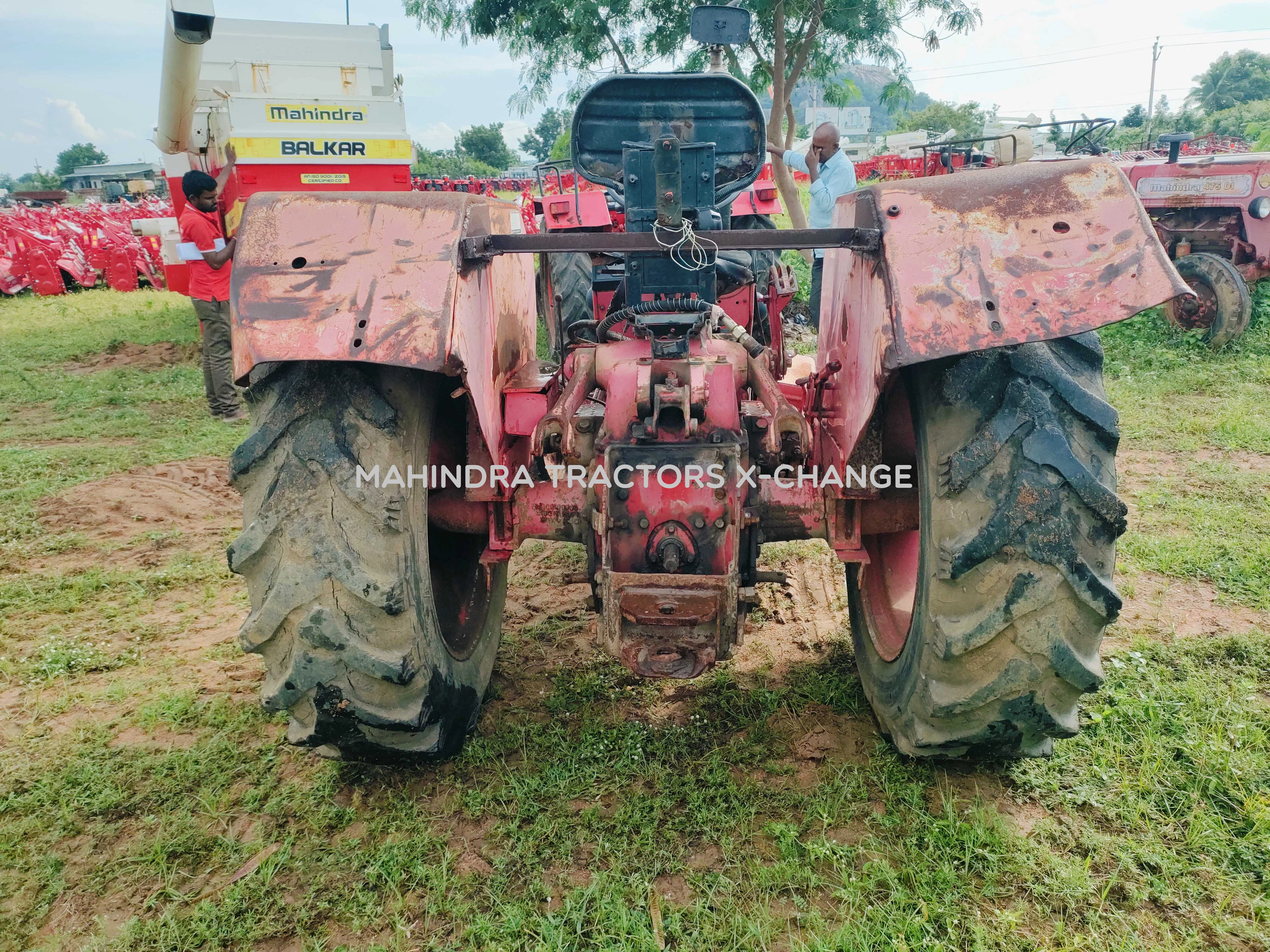 2011 Mahindra 475 DI-3
