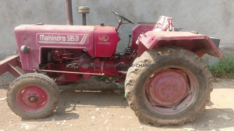2001 Mahindra 585 DI NST-2