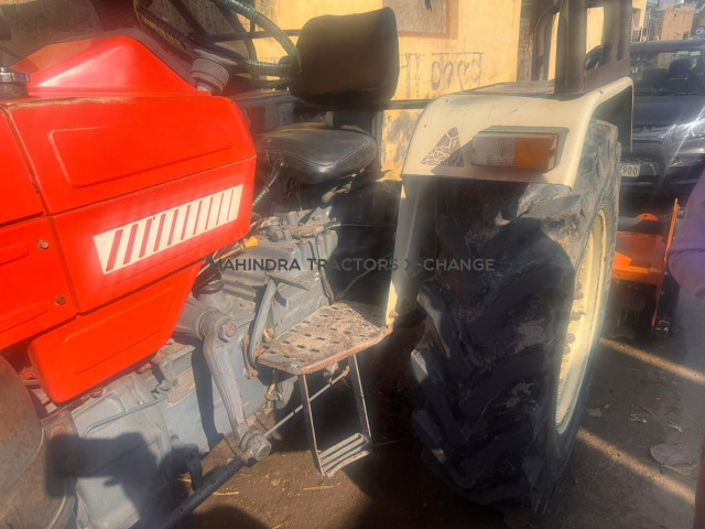 2008 Swaraj 855 FE-2