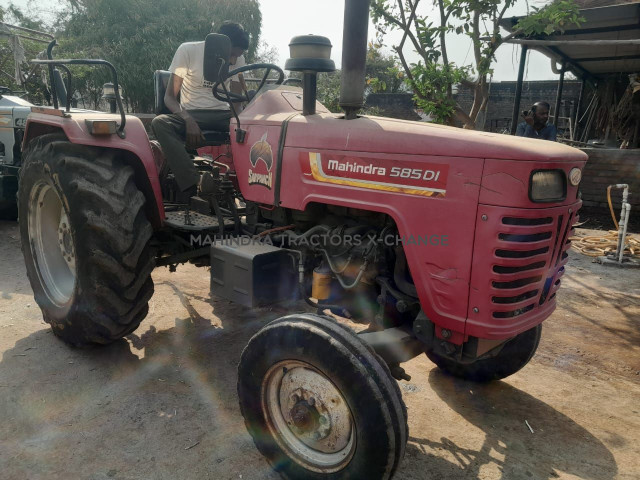 2020 Mahindra 585 DI NST-3