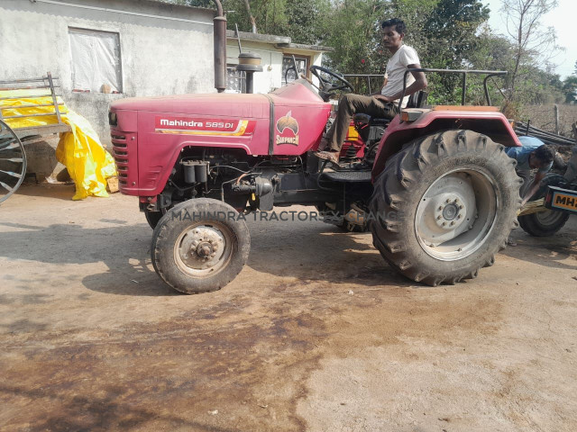 2020 Mahindra 585 DI NST-4
