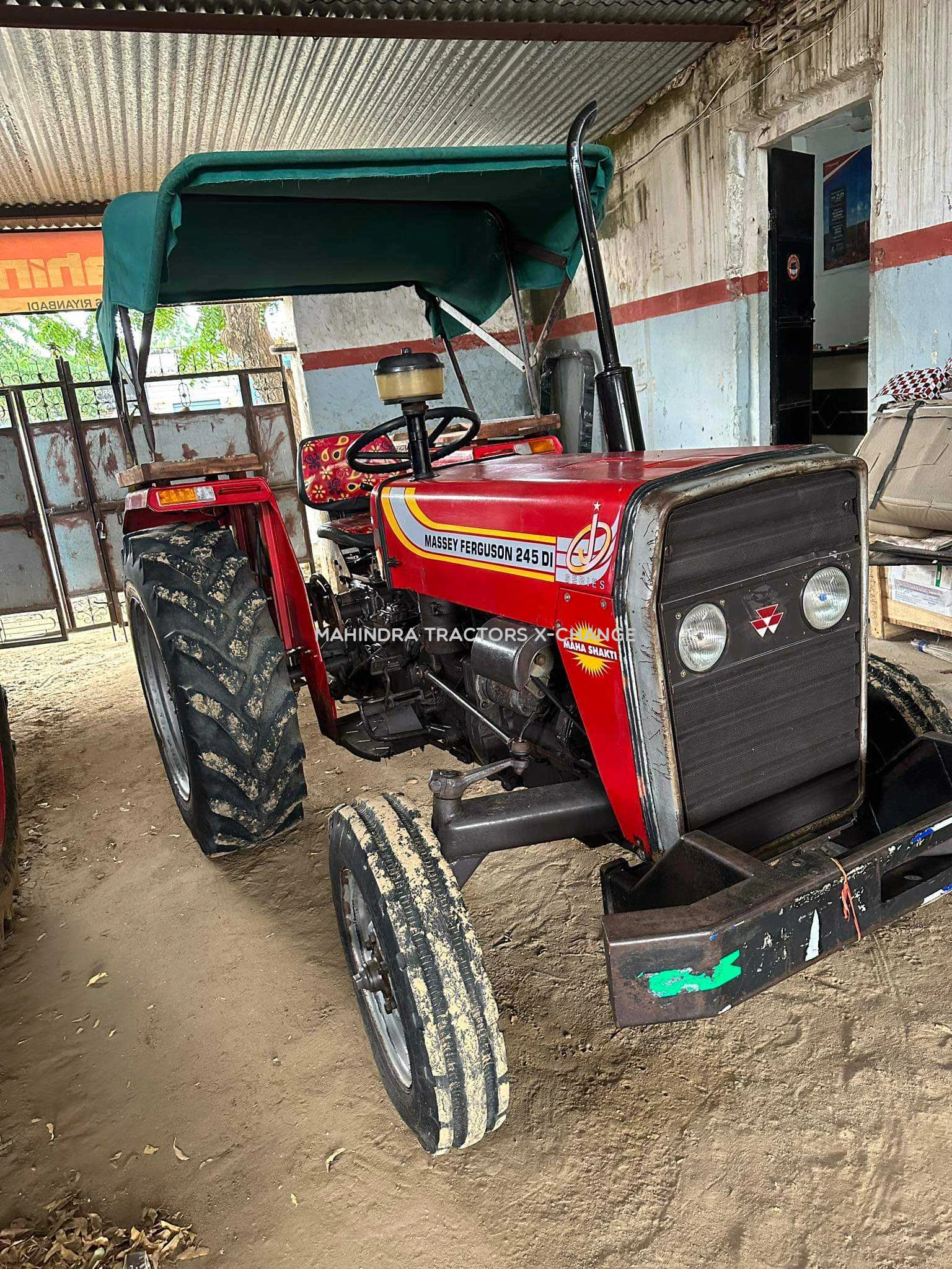 2011 Massey ferguson 245 DI-2
