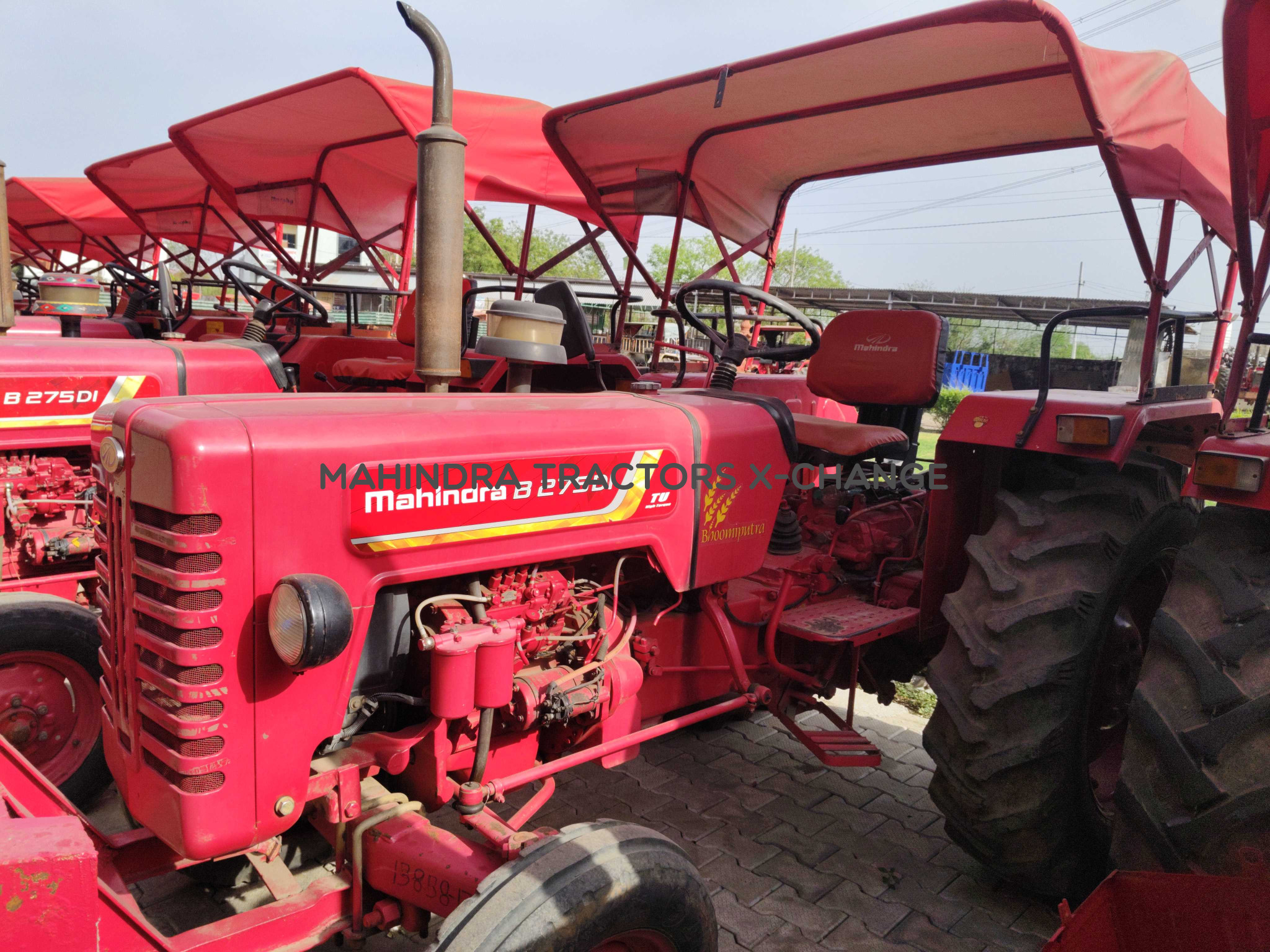 2017 Mahindra 275 DI BP-4