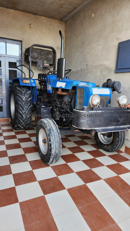 2011 Sonalika DI 60-4