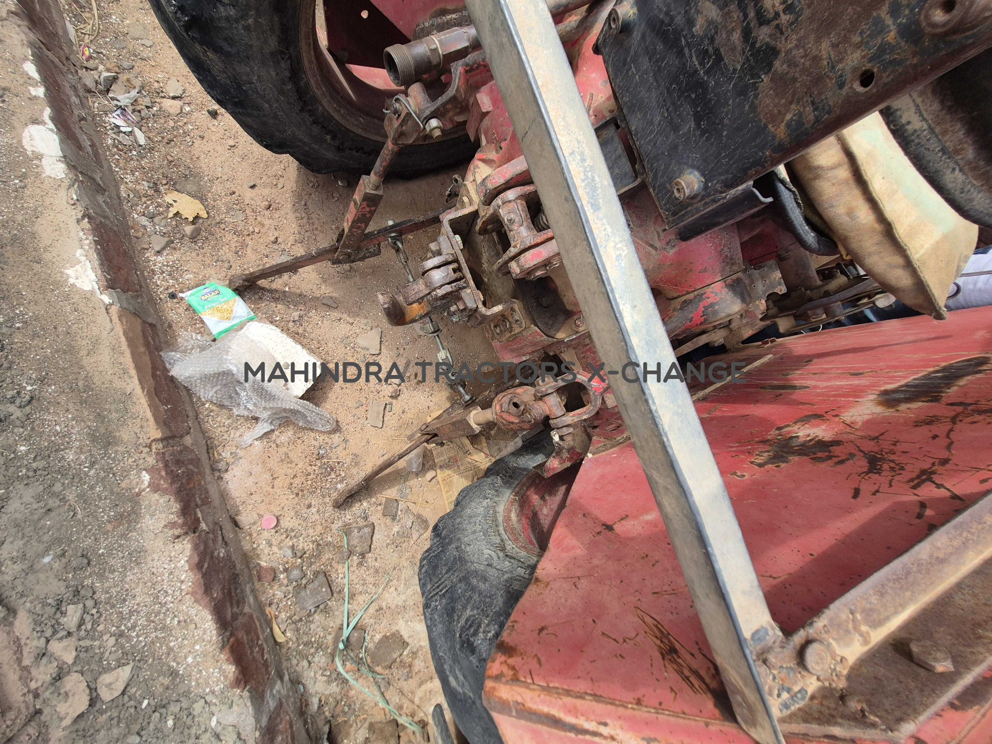 2000 Mahindra 475 DI-2