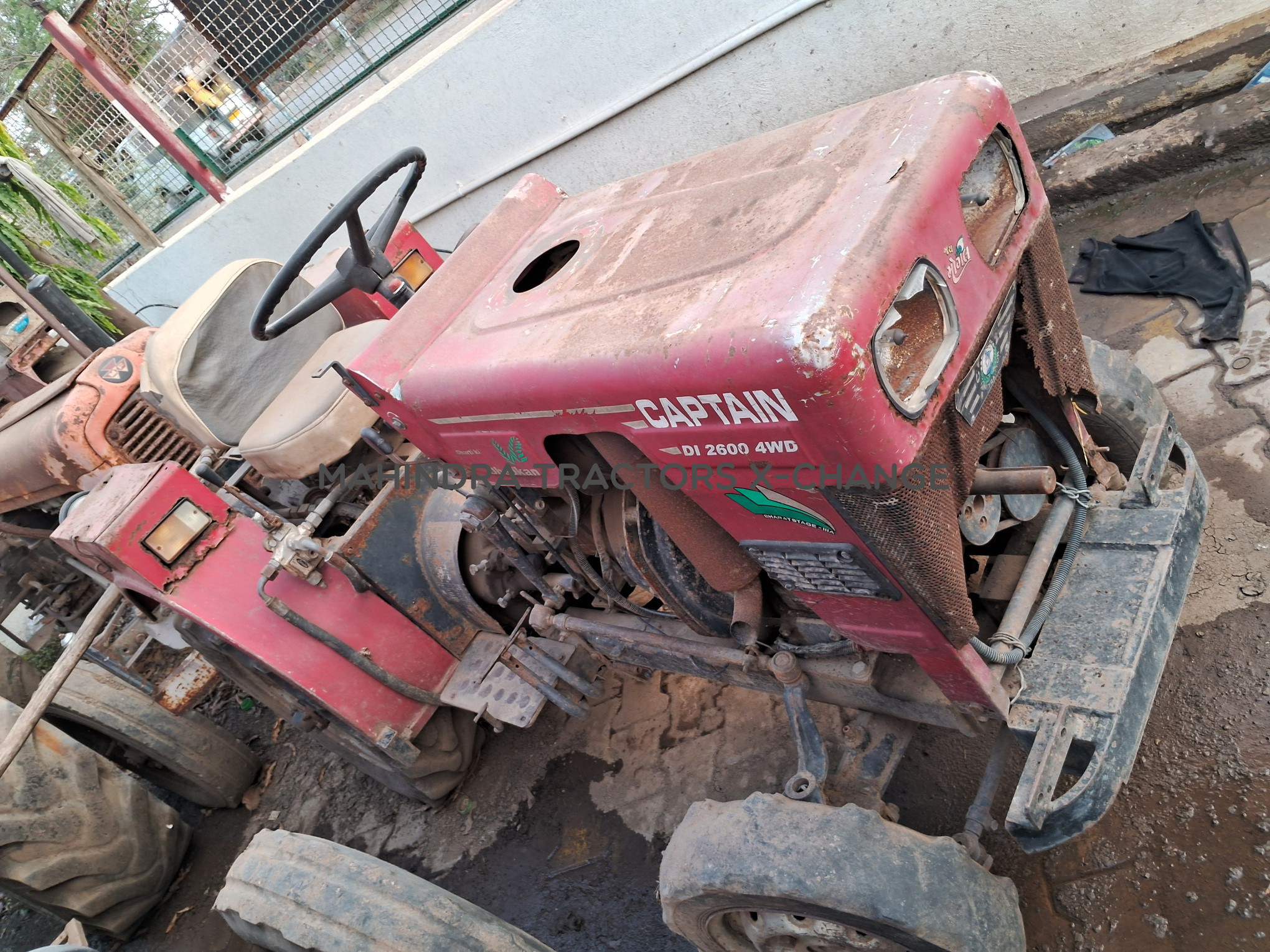 2011 Captain Caption-2