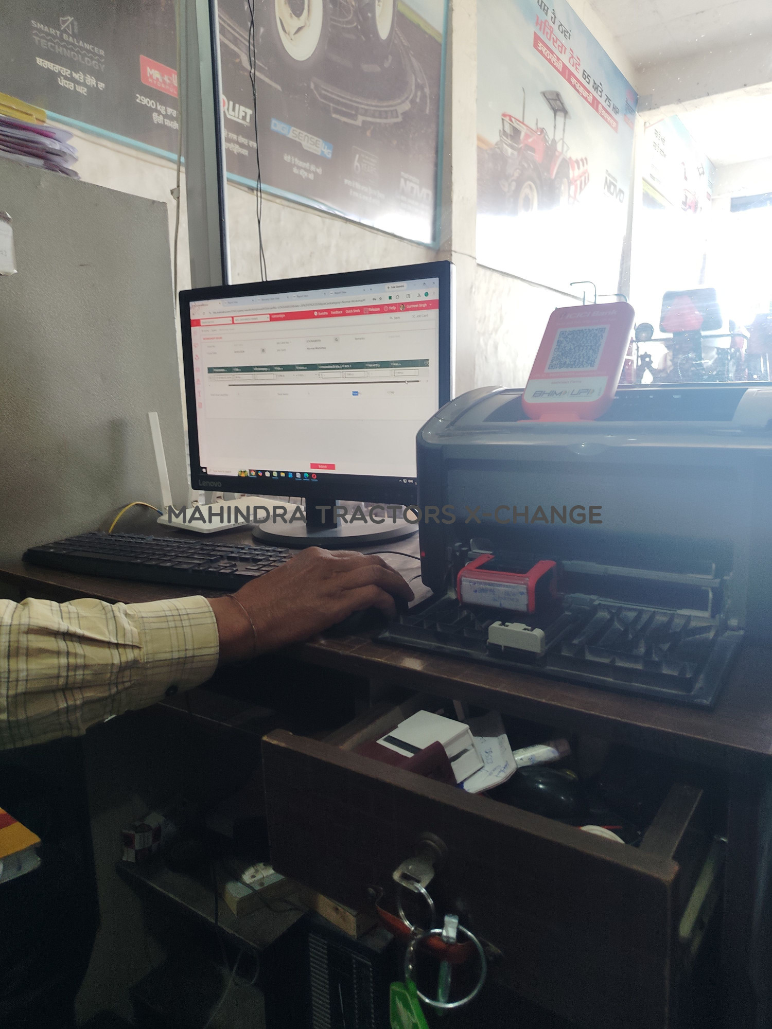 2018 Swaraj 855 FE-4