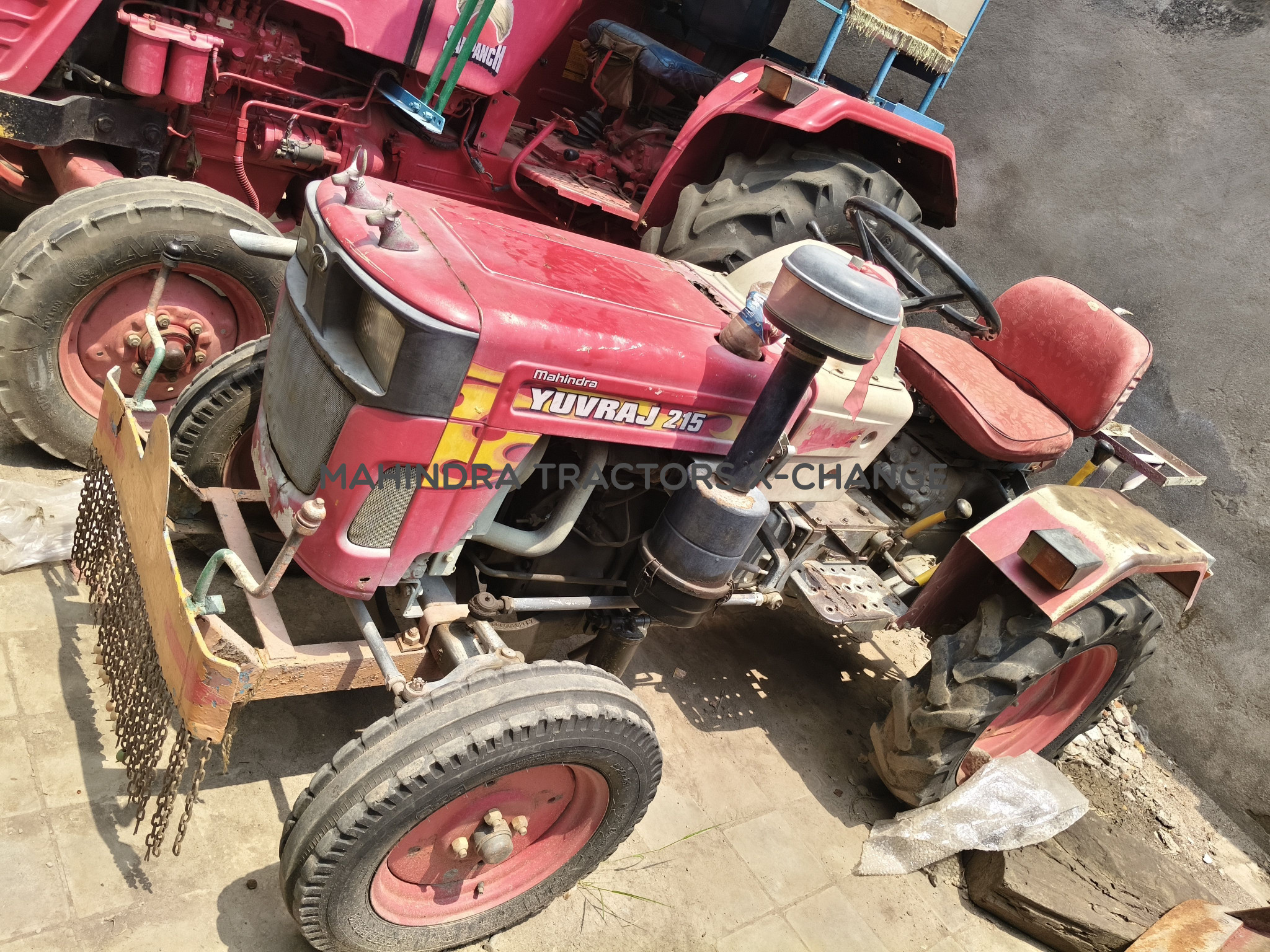 2016 Mahindra 215 Yuvraj-2