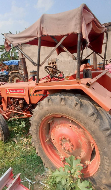 2015 Mahindra 275 DI-4