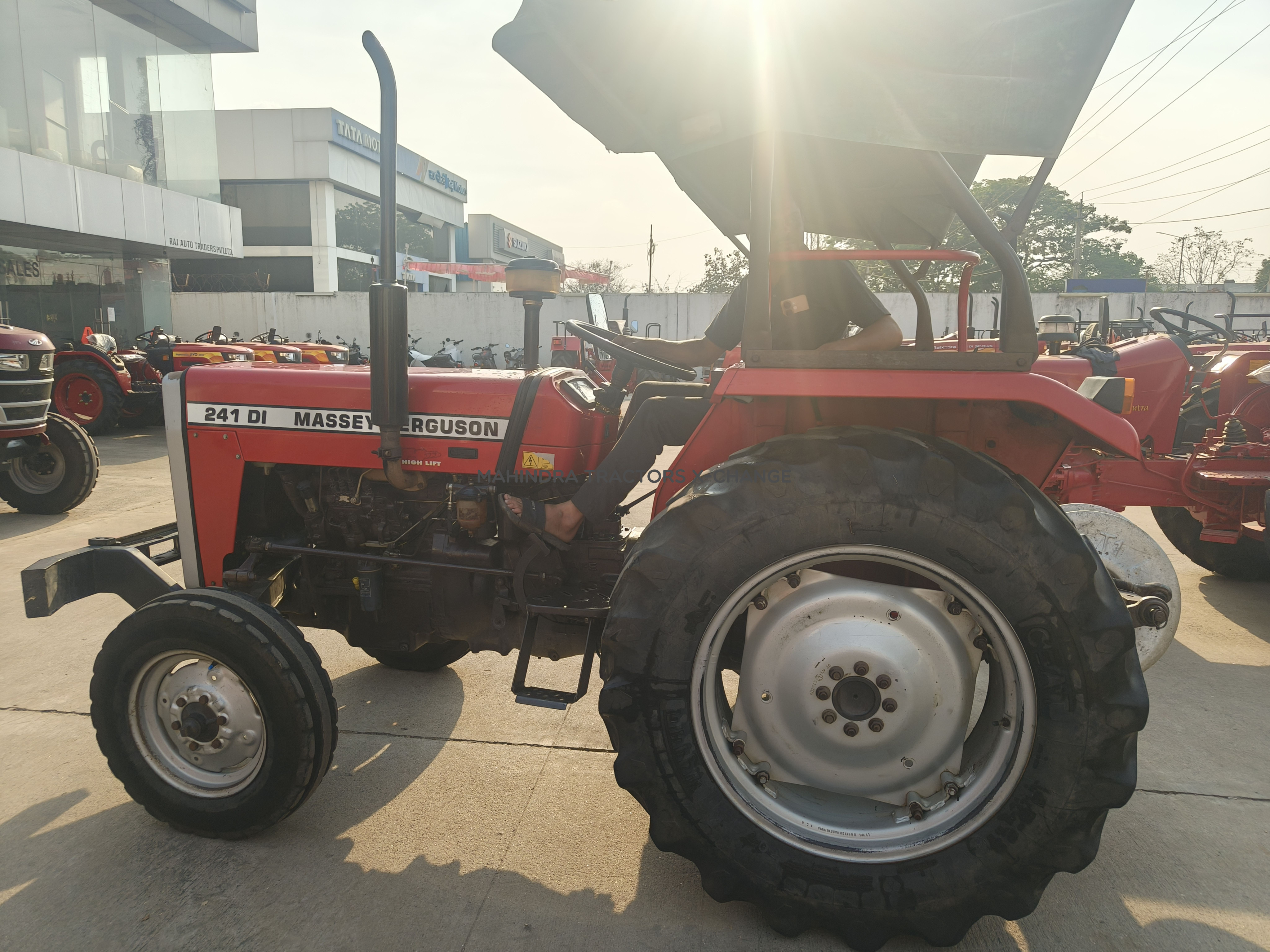 2023 Massey ferguson 241 DI-4