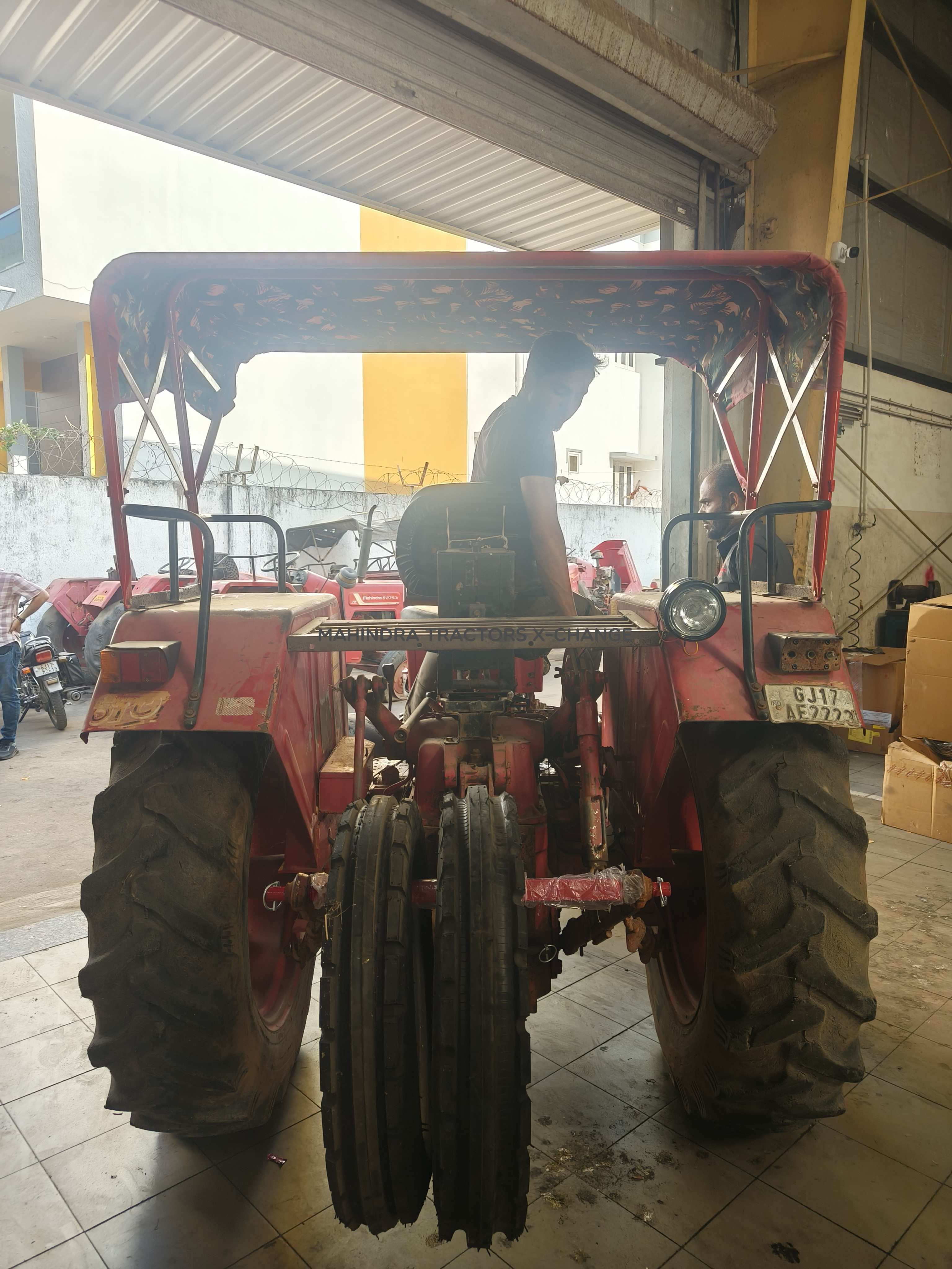 2012 Mahindra 275 DI-2