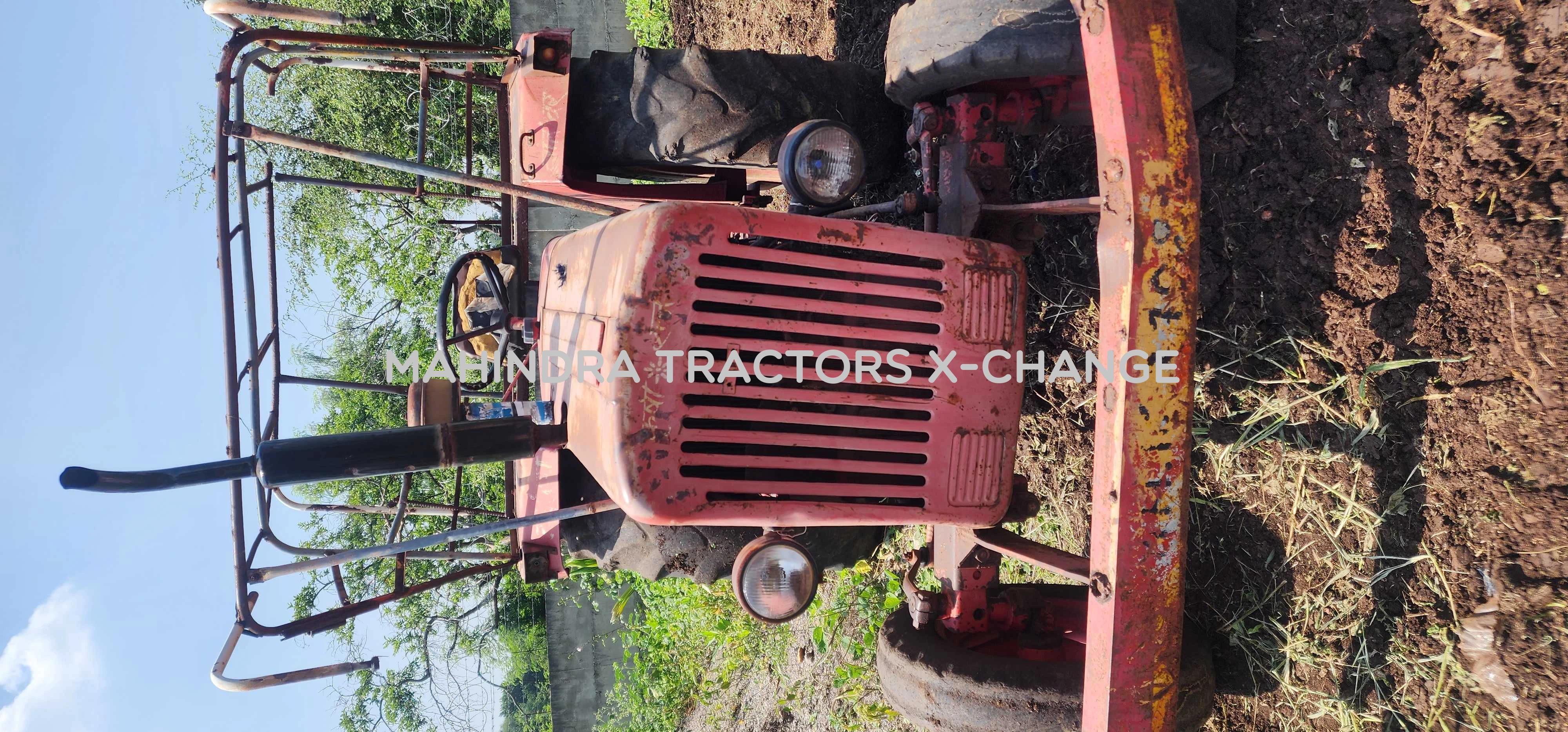 2001 Mahindra 575 DI-1