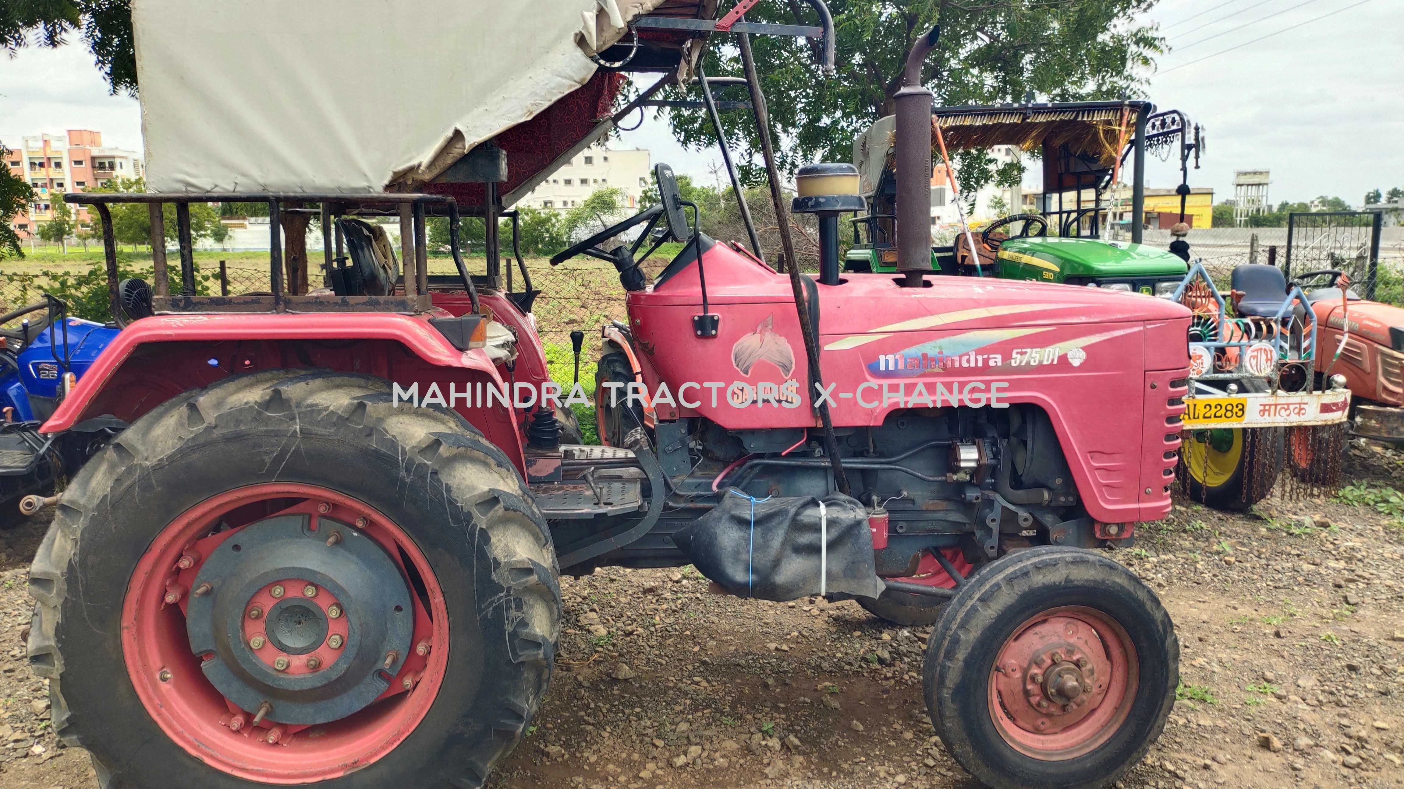 2010 Mahindra 575 DI-1