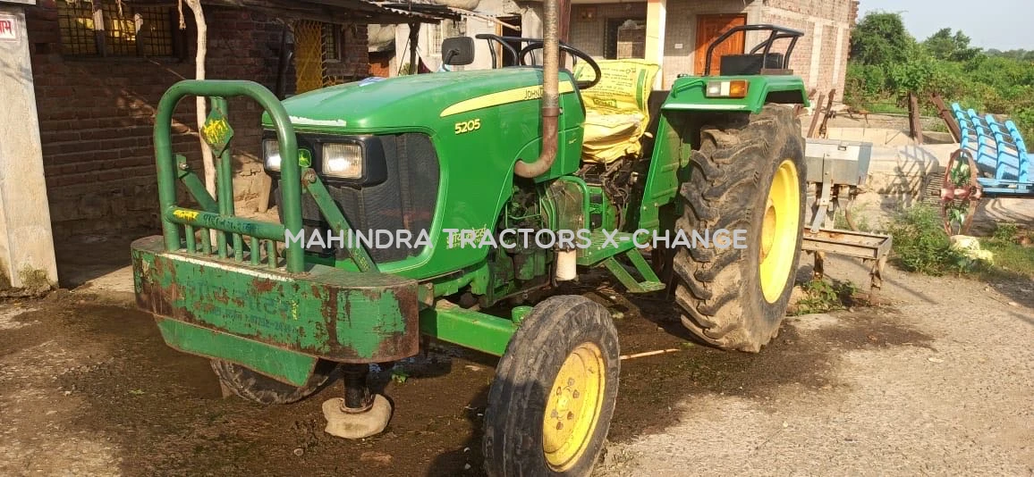 2019 John deere 5205-1