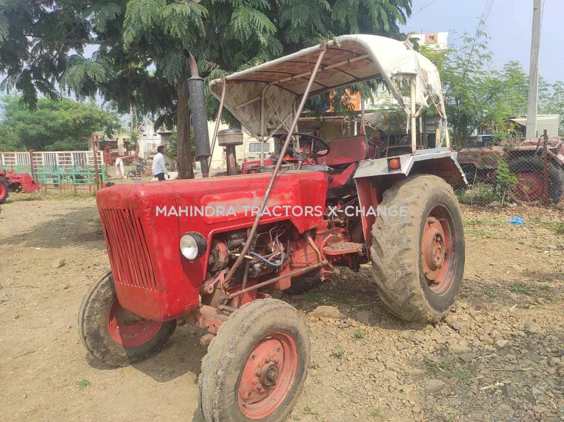 1999 Mahindra 575 DI-3