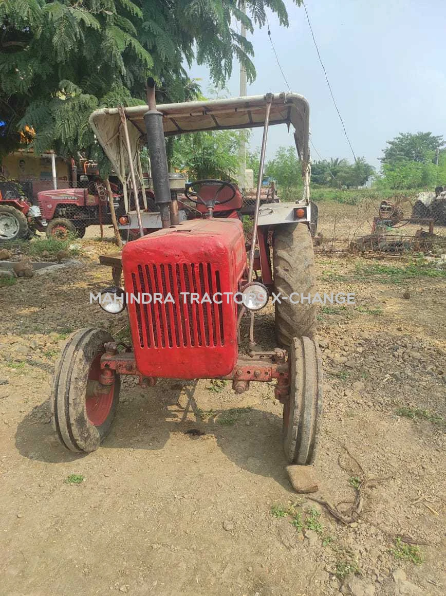 1999 Mahindra 575 DI-1