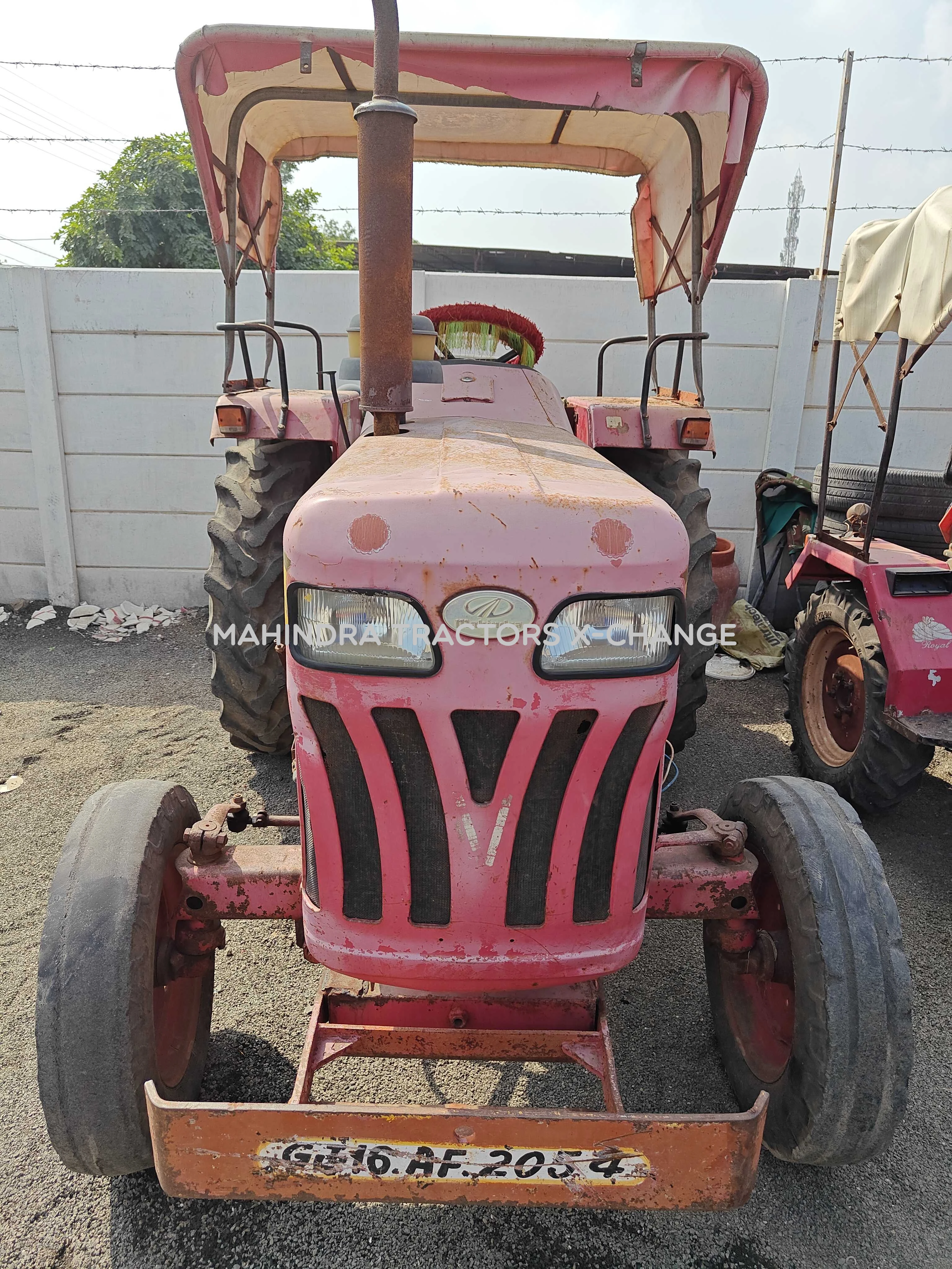 2011 Mahindra 275 DI TU-1