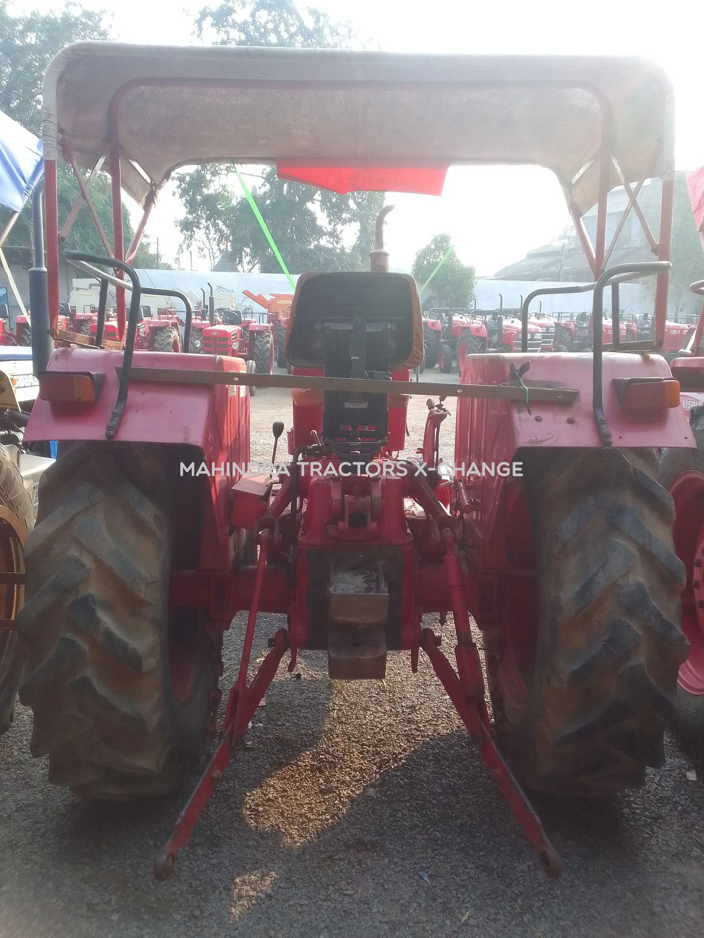 2015 Mahindra 275 DI-4