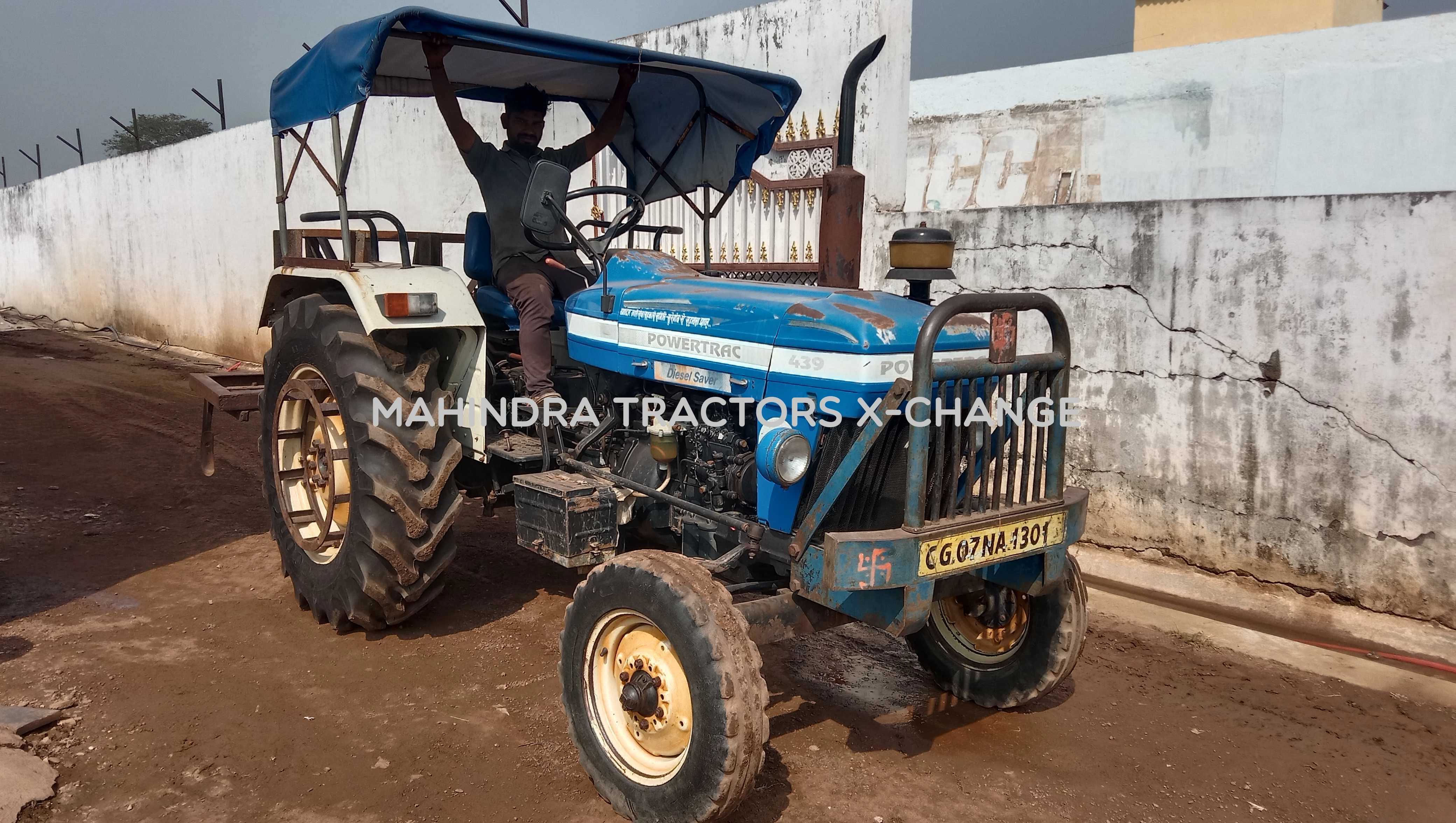 2011 Escorts Steeltrac-2