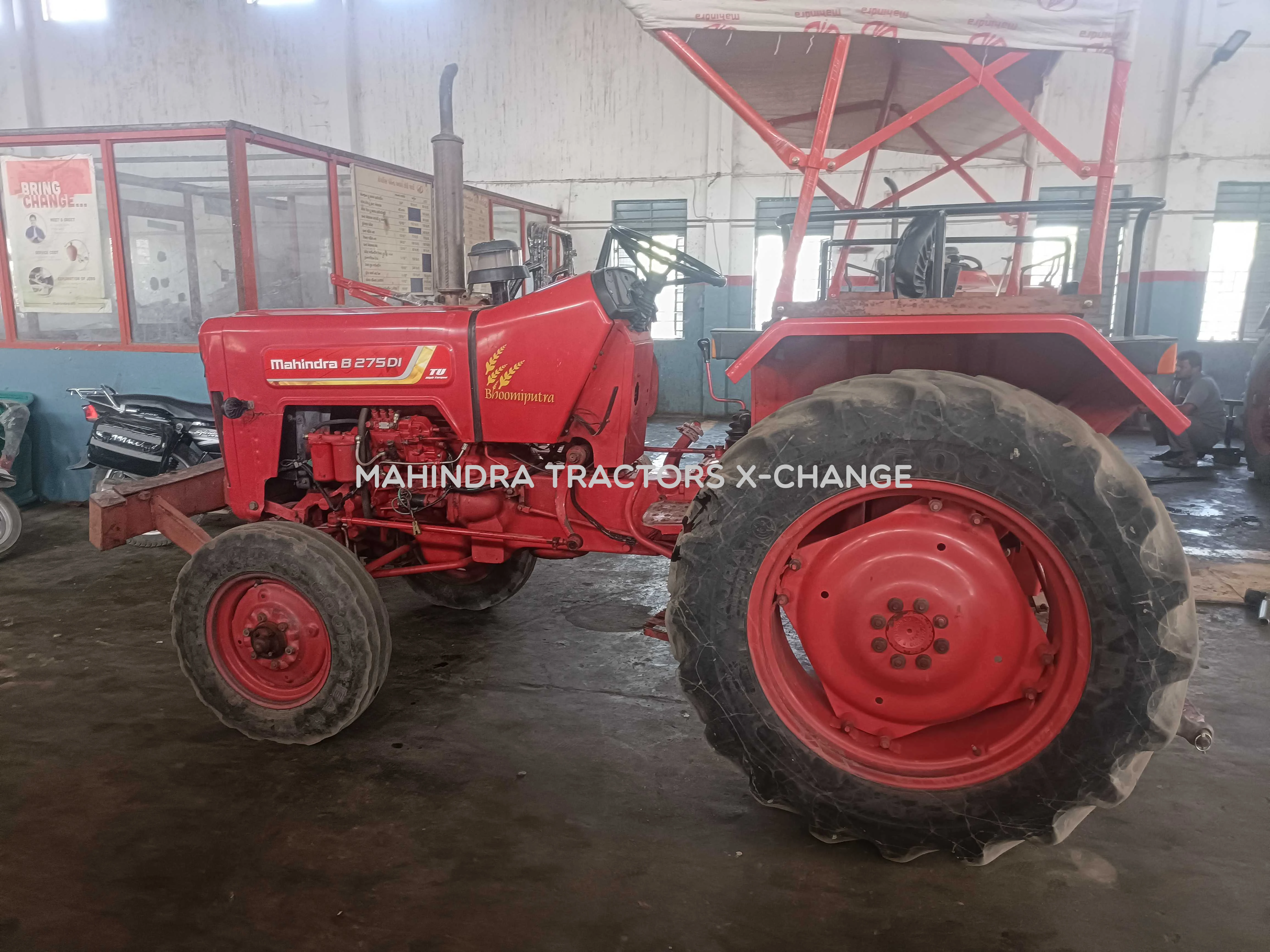 2016 Mahindra 275 DI-4