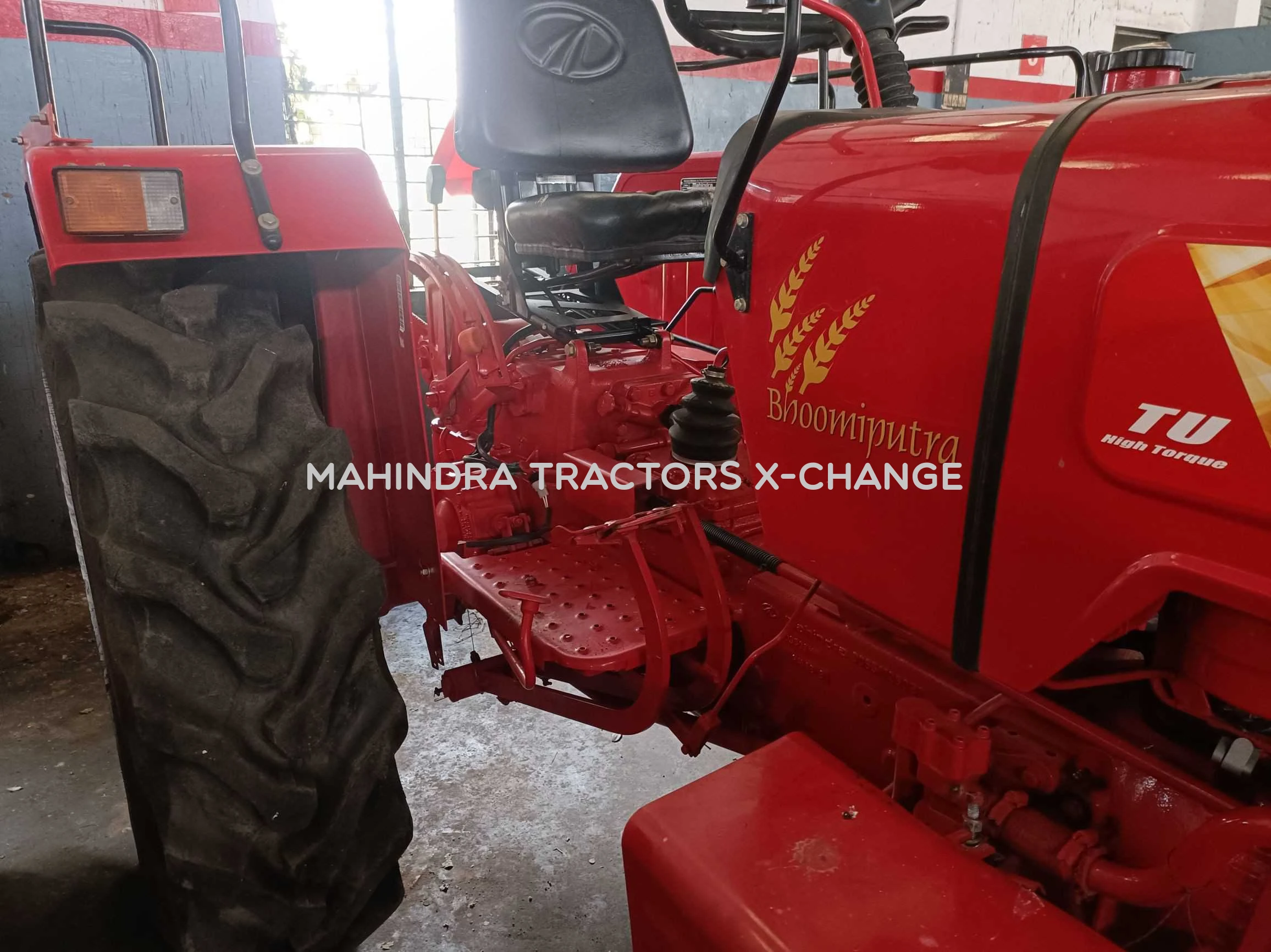 2022 Mahindra 275 DI TU-5