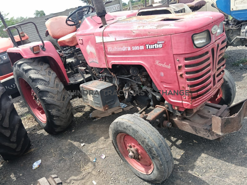 2011 Mahindra 595 DI NST-3