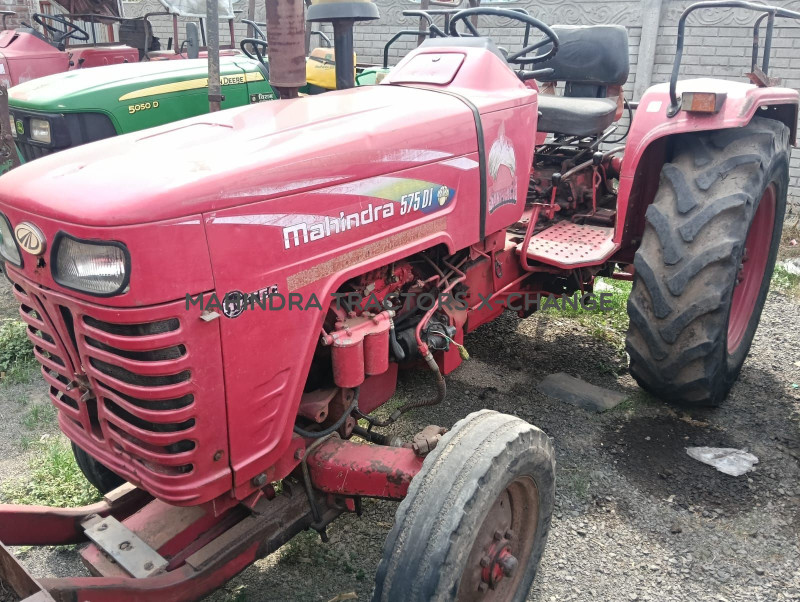 2011 Mahindra 595 DI NST-4