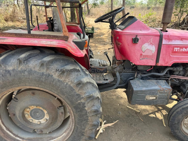 2014 Mahindra 595 DI NST-4