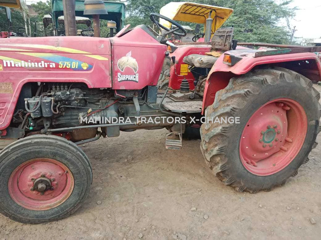2011 Mahindra 575 DI-2