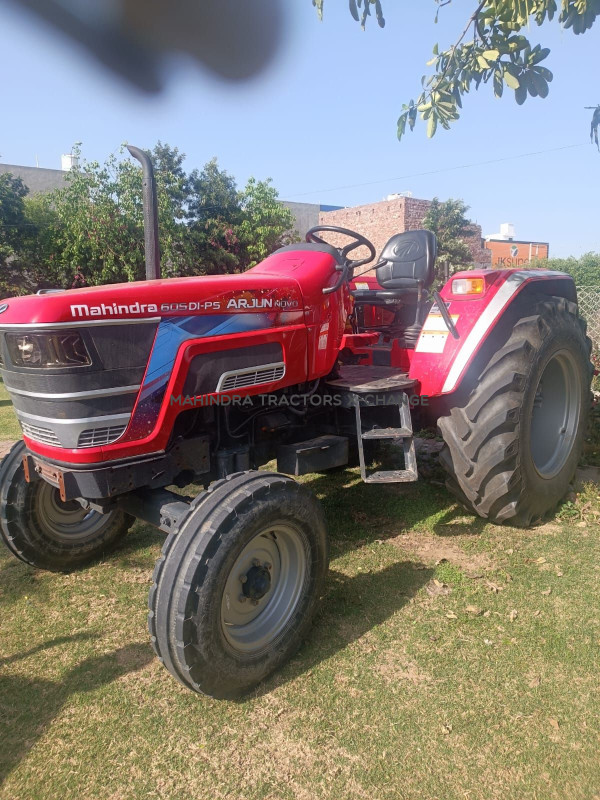 2023 Mahindra 605 NOVO 49.9HP-3